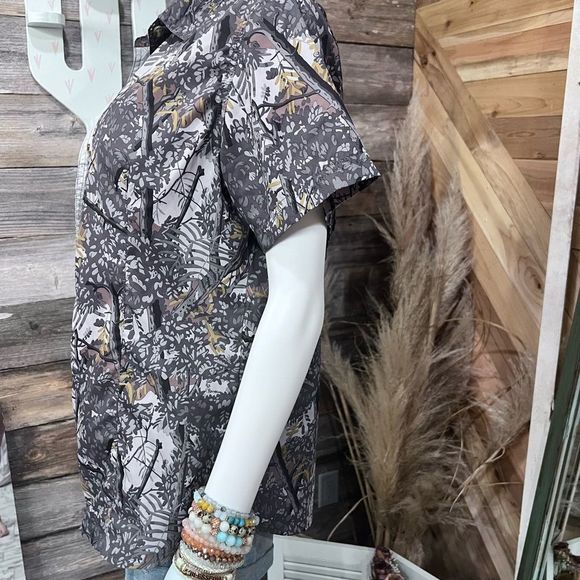 EUC Bushlan Camo Button Up Hunting Shirt in Gray - Picture 3 of 6